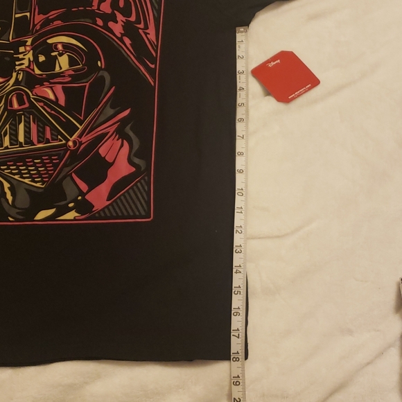 Mens medium S/S shirt Darth Vader Star wars Disney - Picture 3 of 7